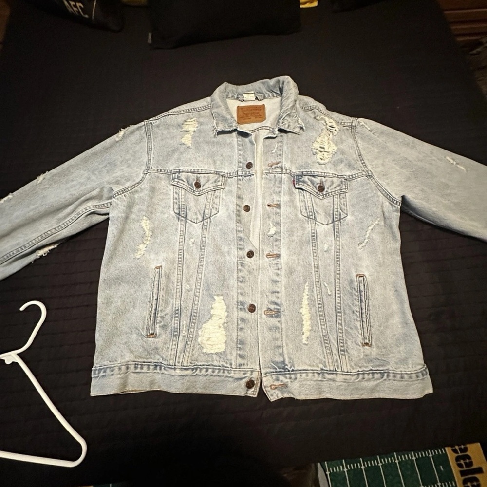 Levi's Vintage custom distressed Light Blue Denim Jacket Men’s XXL